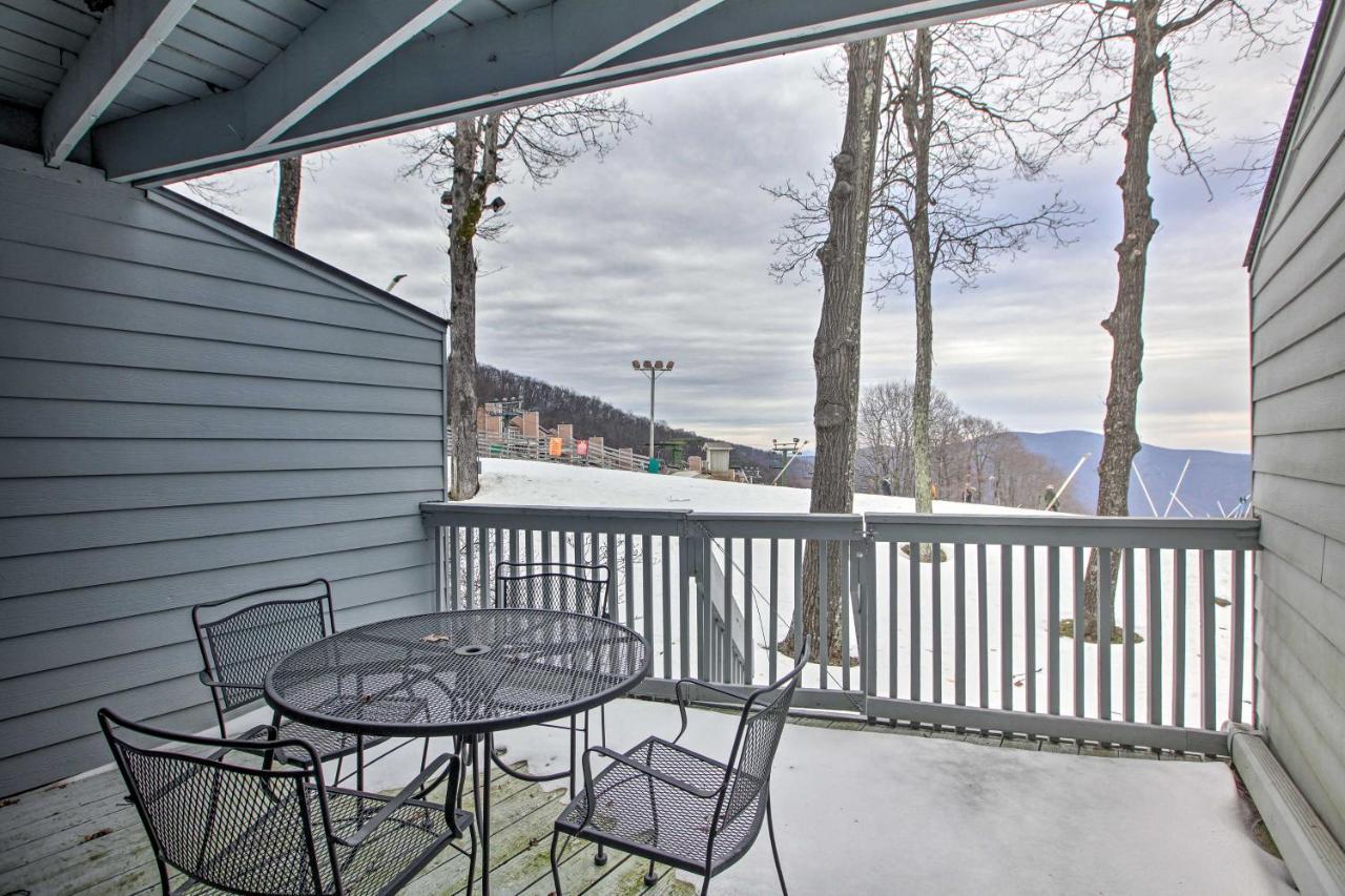 Cozy Couples Getaway Ski-In, Ski-Out Condo! Mount Torry Furnace Extérieur photo